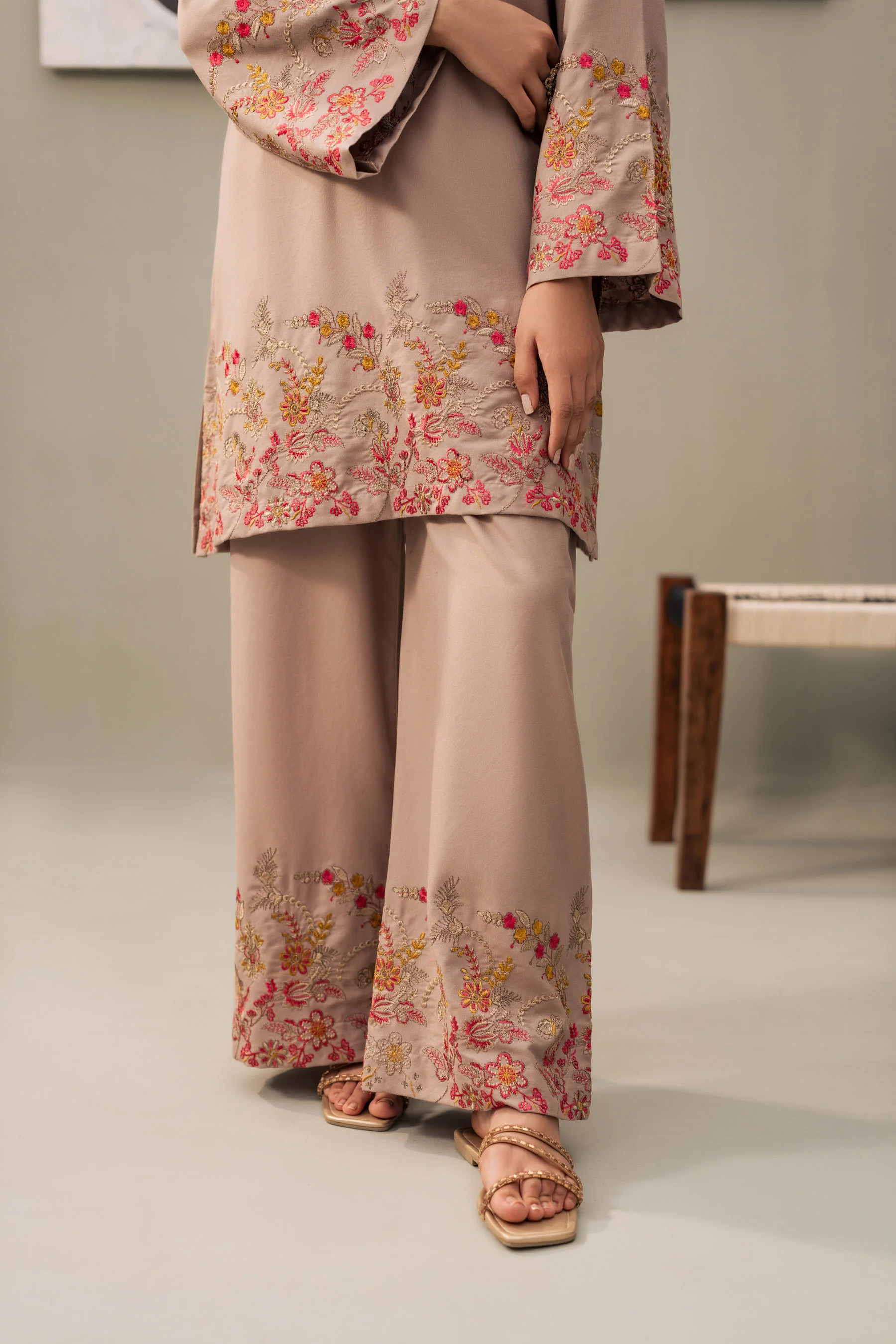 AW-138 Unstitched - Image 5